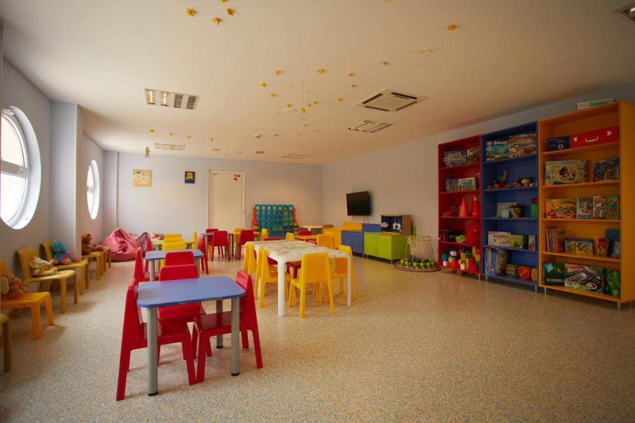 Dreams Sunny Beach Resort And Spa Dış mekan fotoğraf A typical nursery classroom