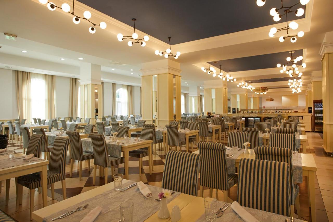 Dreams Sunny Beach Resort And Spa Dış mekan fotoğraf The restaurant